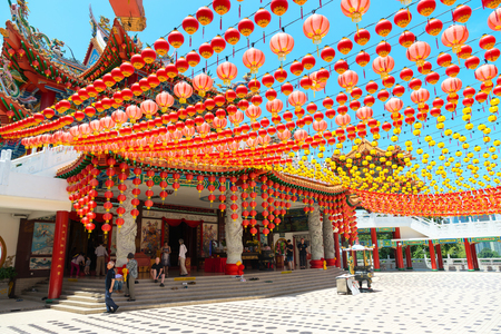 KUALA LUMPUR, MALAYSIA - 22 MAR 2017: Prayer hall entrance in chinese Thean Hou Templeのeditorial素材