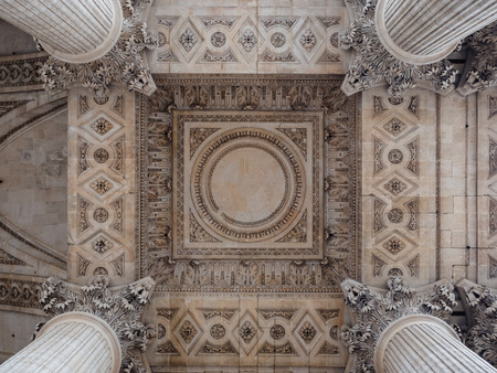 Detail of the ceiling under the external colonnade of the Pantheon in Paris.のeditorial素材