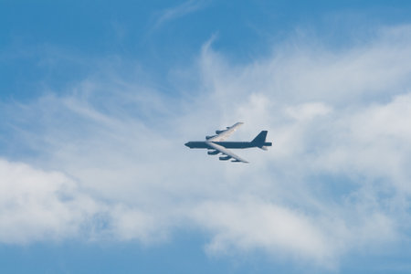 Changi, Singapore - Feb 6,2010 : The Boing B-52H Stratofortress fly in Singapore Air Show 2010のeditorial素材