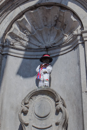 A little sculpture Manneken Pis in Brussels, Belgiumのeditorial素材
