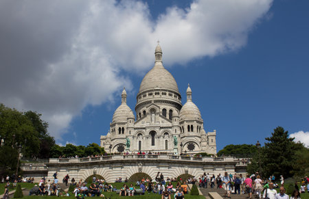 Paris, France - July 24, 2011: The Roman architecture Basilica of Sacre-Coeur in Montmartreのeditorial素材