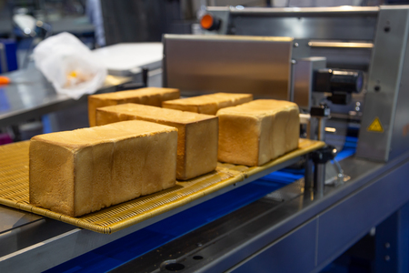Bread slicer machine in food and bekery production line