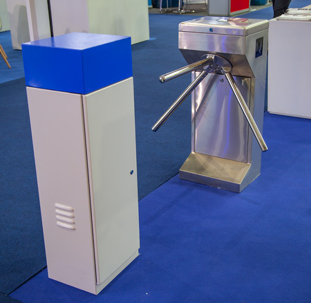 Automatic access control ticket barrier, Ticket scanner