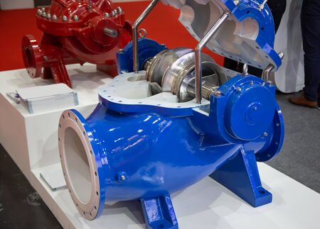 Industry horizontal / vertical split case pump flange type connection