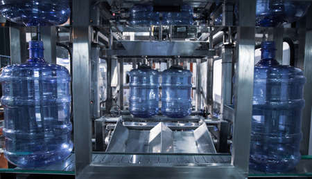 Automatic water bottle 5 gallon washing, filling and capping machine