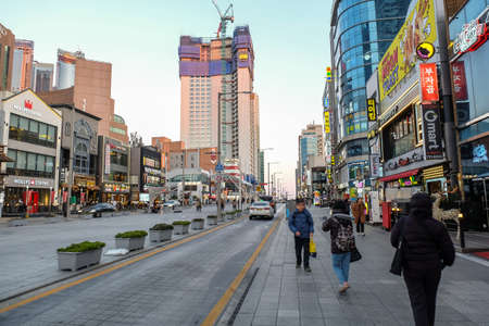Busan,South Korea - April 3, 2019: Tourist walking along streets of Haeundae beach in evening .(Haeundae neighborhood)のeditorial素材