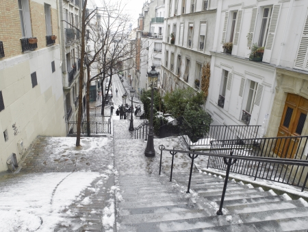 France - Paris - Montmartre under snowのeditorial素材