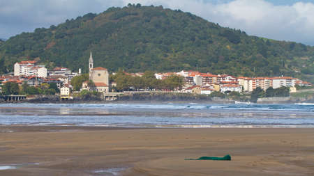 Mundaka, Bizkaia/Basque Country; Sep. 26, 2015. The coastal town of Mundaka is a parish church located on the left bank of the mouth of the Mundaka estuary, within the Urdaibai Biosphere Reserve.のeditorial素材