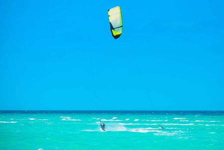 Cayo Guillermo , Cuba - 25 March 2012 : Athletes surfer involvedのeditorial素材
