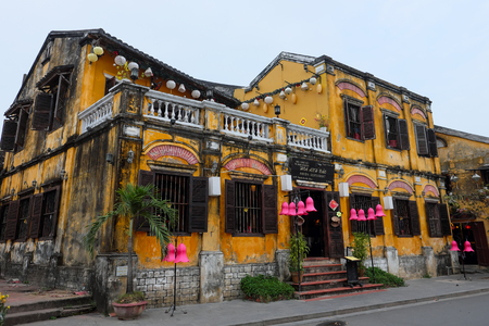 HOI AN, VIETNAM - MARCH 02, 2017: Hoi An Ancient Town in the evening. VIETNAM.のeditorial素材