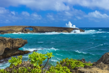 Puka Island, also known as the Eye of Mo o, in Laie, Oahu, Hawaiiの写真素材