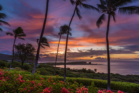 Sunrise over Menele Bay on the island of Lanai, Hawaiiの写真素材