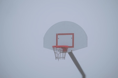 the basketball sport in the street