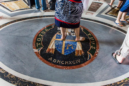 VATICAN CITY, VATICAN  JUNE 15, 2015 : interiors and architectural details of Basilica of saint Peter, june 15, 2015, in Vatican city, Vaticanのeditorial素材