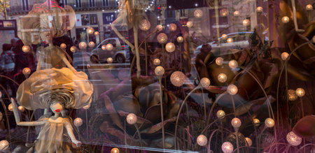 PARIS, FRANCE, DECEMBER 14, 2015 : christmas decorations at Galeries Lafayette store, december 14, 2015 in Paris, Franceのeditorial素材