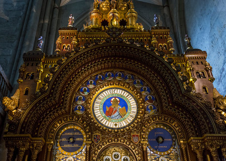 BEAUVAIS, FRANCE, APRIL 15,  2017 : interiors and details of Saint Peter cathedral, april 15, 2017, in  Beauvais, Franceのeditorial素材