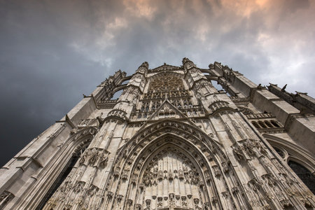 BEAUVAIS, FRANCE, APRIL 15,  2017 : exteriors and details of Saint Peter cathedral, april 15, 2017, in  Beauvais, Franceのeditorial素材