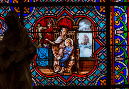 SENLIS, FRANCE, JULY 23, 2016 : interiors and details of the cathedral Notre Dame of Senlis, july 23, 2016 in Senlis, Oise, Franceのeditorial素材