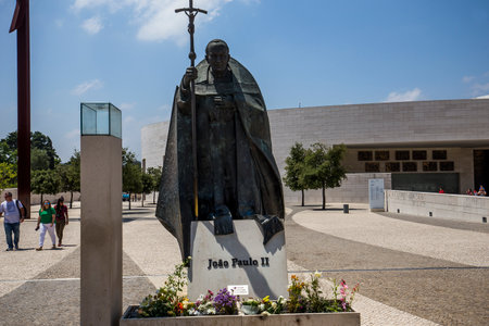 FATIMA, PORTUGAL, JUNE, 21, 2017 : statue of john paul 2 in  sanctuary of our lady of Fatima, june 21, 2017, in Fatima, Portugalのeditorial素材