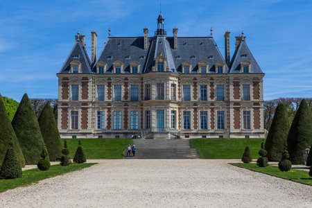 SCEAUX, FRANCE, APRIL 12, 2017 : gardens of chateau de Sceaux, in the park, april 12, 2017, in Sceaux, Franceのeditorial素材
