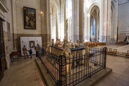 NANTES, FRANCE, OCTOBER 29, 2016 : architectural details of saint paul saint peter cathedral, october 29, 2016, in Nantes, Franceのeditorial素材