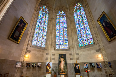NANTES, FRANCE, OCTOBER 29, 2016 : architectural details of saint paul saint peter cathedral, october 29, 2016, in Nantes, Franceのeditorial素材
