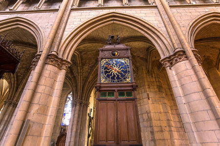 NEVERS, FRANCE, SEPTEMBER 20, 2016 : interiors and details of saint-cyr-sainte-julitte cathedral, september 20, 2016, in Nevers, Franceのeditorial素材