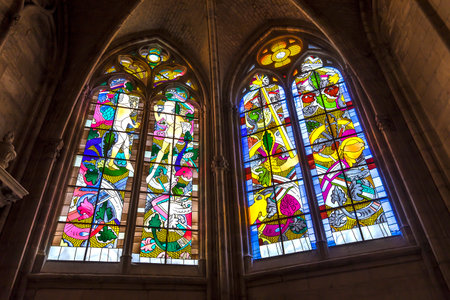 NEVERS, FRANCE, SEPTEMBER 20, 2016 : interiors and details of saint-cyr-sainte-julitte cathedral, september 20, 2016, in Nevers, Franceのeditorial素材