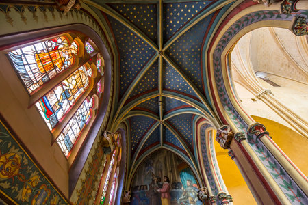 NEVERS, FRANCE, SEPTEMBER 20, 2016 : interiors and details of saint-cyr-sainte-julitte cathedral, september 20, 2016, in Nevers, Franceのeditorial素材