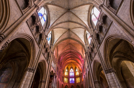 NEVERS, FRANCE, SEPTEMBER 20, 2016 : interiors and details of saint-cyr-sainte-julitte cathedral, september 20, 2016, in Nevers, Franceのeditorial素材
