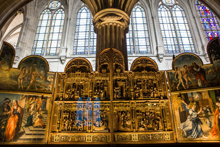 PARIS, FRANCE, APRIL 13,  2017 : interiors and details of Saint-Germain L'Auxerrois church, april 13, 2017, in  Paris, Franceのeditorial素材