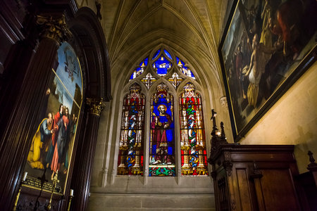 PARIS, FRANCE, APRIL 13,  2017 : interiors and details of Saint-Germain L'Auxerrois church, april 13, 2017, in  Paris, Franceのeditorial素材