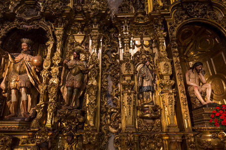 SEVILLE, ANDALUSIA, SPAIN, MAY, 21, 2017 : interiors  of  El Salvador church, may 21, 2017, in Seville, andalusia, spainのeditorial素材