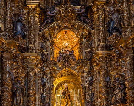 SEVILLE, ANDALUSIA, SPAIN, MAY, 25, 2017 : interiors  of  Santa maria Magdalena church, may 25, 2017, in Seville, andalusia, spainのeditorial素材