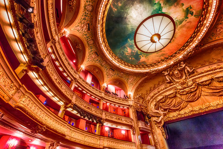 PARIS, FRANCE, SEPTEMBER 15, 2018 : interiors, frescoes and architectural details of the Opera comique, september 15, 2018 in Paris, France.のeditorial素材