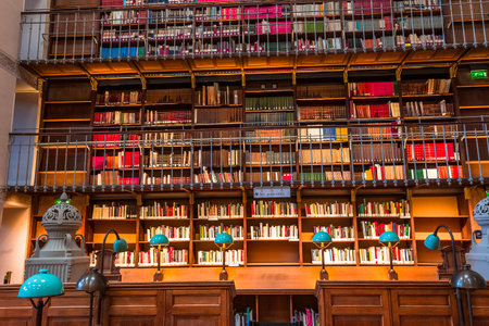 PARIS, FRANCE, SEPTEMBER 15, 2018 : architectural details of the Richelieu public National library, september 15, 2018 in Paris, France.のeditorial素材