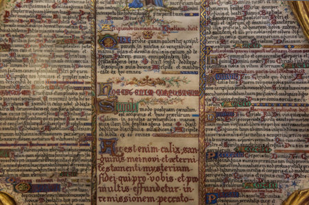 PARIS,  FEBRUARY 15 : treasure and jewels of the cathedral Notre Dame de Paris on FEBRUARY 15, 2013 in Paris, Franceのeditorial素材