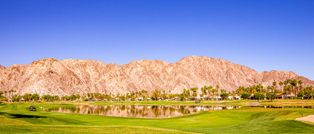 Palm Springs, California, april 04, 2015 : View of a golf course during the ana inspiration golf tournament on lpga Tour, Palm Springs, California, usa.のeditorial素材