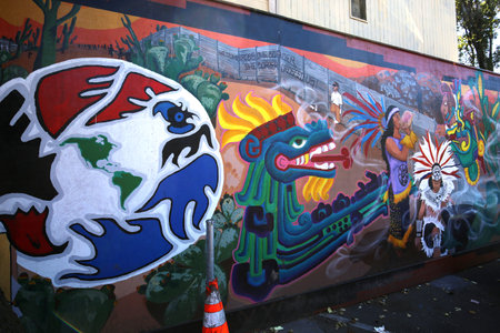 SAN FRANCISCO, CALIFORNIA, SEPTEMBER 17, 2014, Mexican murals painted in Balmy Alley, september 17, 2014,  in  San Francisco, California, USAのeditorial素材