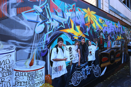 SAN FRANCISCO, CALIFORNIA, SEPTEMBER 17, 2014, Mexican murals painted in Balmy Alley, september 17, 2014,  in  San Francisco, California, USAのeditorial素材