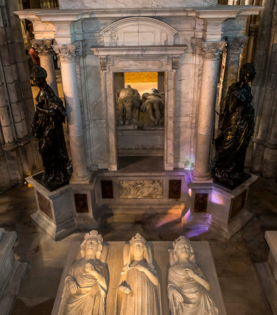 SAINT-DENIS, FRANCE  FEBRUARY 12, 2015 : interiors and details of basilica saint-denis,  necropolis of french monarchs, February, 12, 2015 in Saint-Denis, near Paris, France.のeditorial素材
