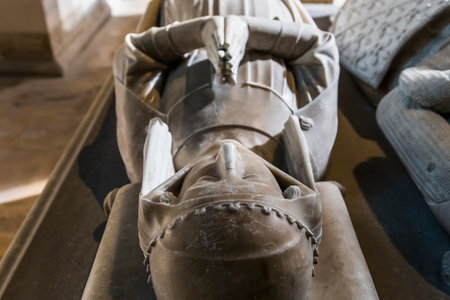 SAINT-DENIS, FRANCE  FEBRUARY 12, 2015 : Recumbent statues in basilica of saint-denis,  necropolis of french monarchs, February, 12, 2015 in Saint-Denis, near Paris, France.のeditorial素材