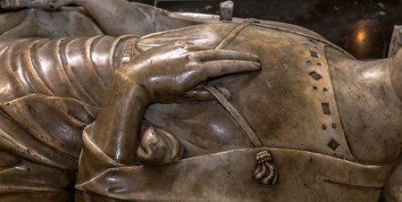 SAINT-DENIS, FRANCE  FEBRUARY 12, 2015 : Recumbent statues in basilica of saint-denis,  necropolis of french monarchs, February, 12, 2015 in Saint-Denis, near Paris, France.のeditorial素材