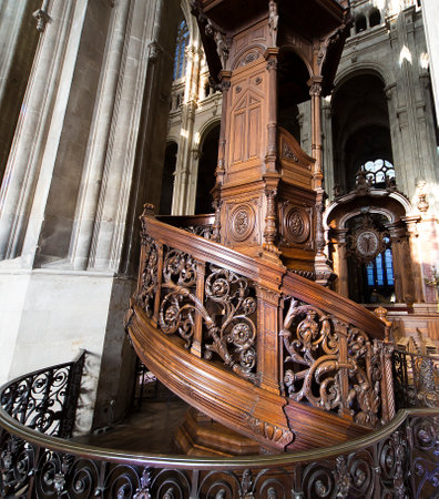 Paris, France  November 13 th, 2013 : Interiors, painted roofs, and architectural details of  Saint Eustache church, Paris, France.のeditorial素材