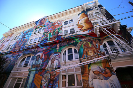SAN FRANCISCO, CALIFORNIASEPTEMBER 17, 2014 : Mexican murals painted walls of Casa de las mujeres, near Balmy Alley, september 17, 2014,  in  San Francisco, California, USAのeditorial素材