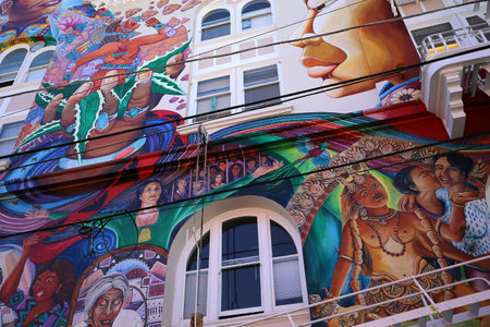 SAN FRANCISCO, CALIFORNIASEPTEMBER 17, 2014 : Mexican murals painted walls of Casa de las mujeres, near Balmy Alley, september 17, 2014,  in  San Francisco, California, USAのeditorial素材