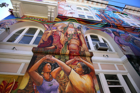 SAN FRANCISCO, CALIFORNIASEPTEMBER 17, 2014 : Mexican murals painted walls of Casa de las mujeres, near Balmy Alley, september 17, 2014,  in  San Francisco, California, USAのeditorial素材