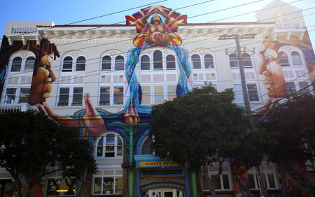 SAN FRANCISCO, CALIFORNIASEPTEMBER 17, 2014 : Mexican murals painted walls of Casa de las mujeres, near Balmy Alley, september 17, 2014,  in  San Francisco, California, USAのeditorial素材