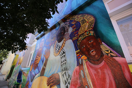 SAN FRANCISCO, CALIFORNIASEPTEMBER 17, 2014 : Mexican murals painted walls of Casa de las mujeres, near Balmy Alley, september 17, 2014,  in  San Francisco, California, USAのeditorial素材
