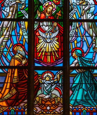 JOSSELIN, FRANCE, SEPTEMBER 25, 2019: stained glasses details of the cathedral, september 25, 2019, in Josselin, Franceのeditorial素材